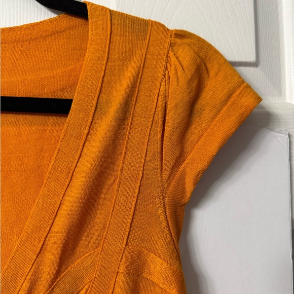Escada Top, S, Tangerine, Deep V, Cap Sleeves Like New Condition - Picture 2 of 9